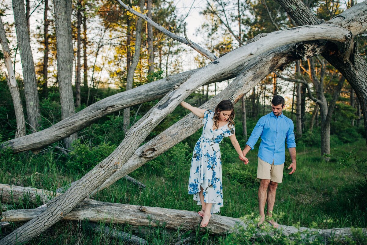 Engagement-Photos-at-Kohler-Andrae7