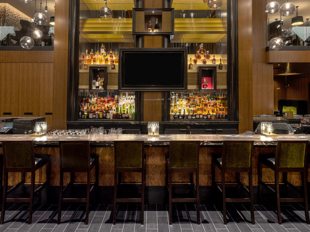 Hys-Restaurants-Mainbar-Brumar