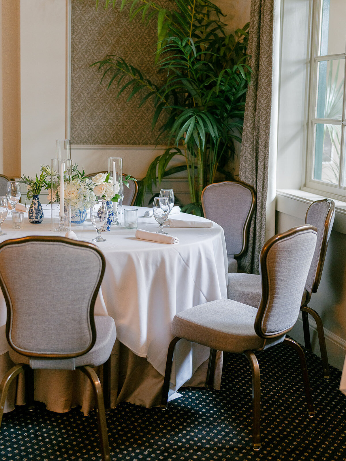 charleston-wedding-photographer-planters-inn-wedding-reception2