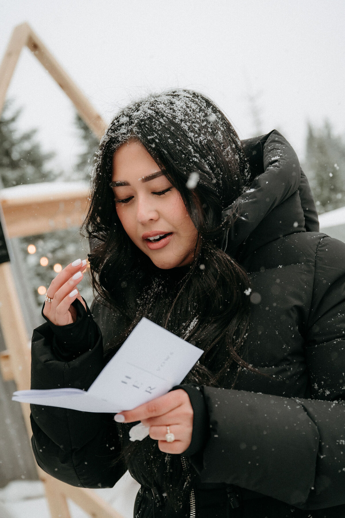 S-R_Winter-Elopement-Quebec-71