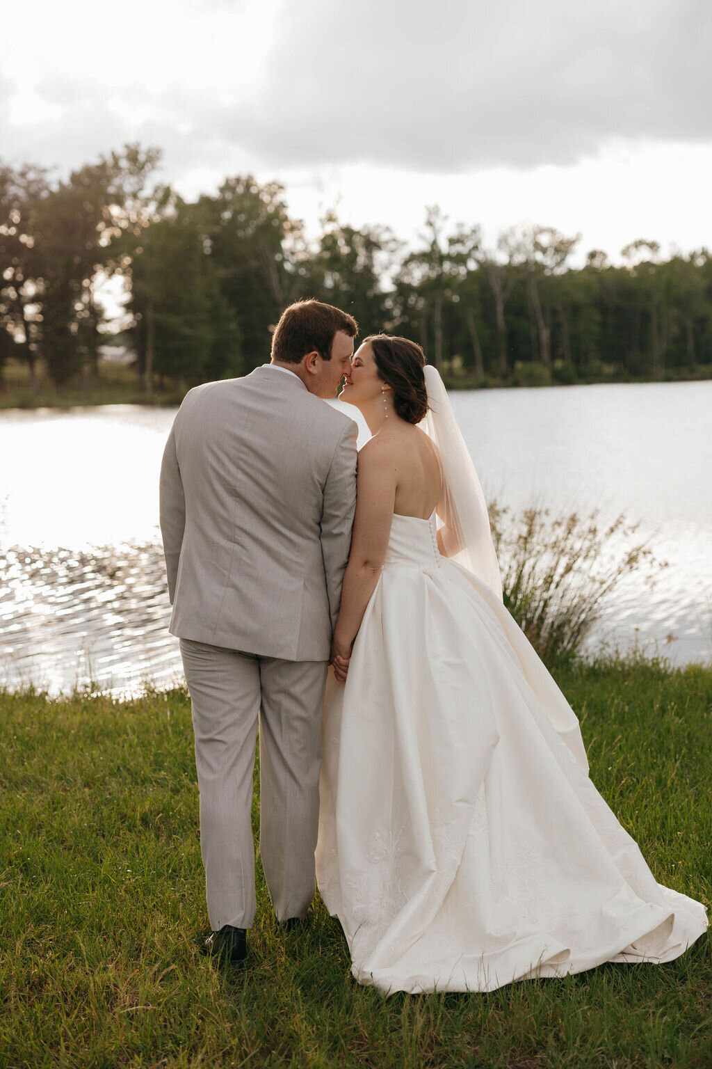 Emily-Hayter-Georgia-Wedding-Photography-Bride-and-Groom7328