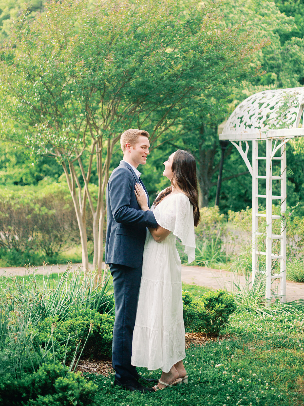A+E_Annapolis_Luxury Engagement Session_Clear Sky Images-003