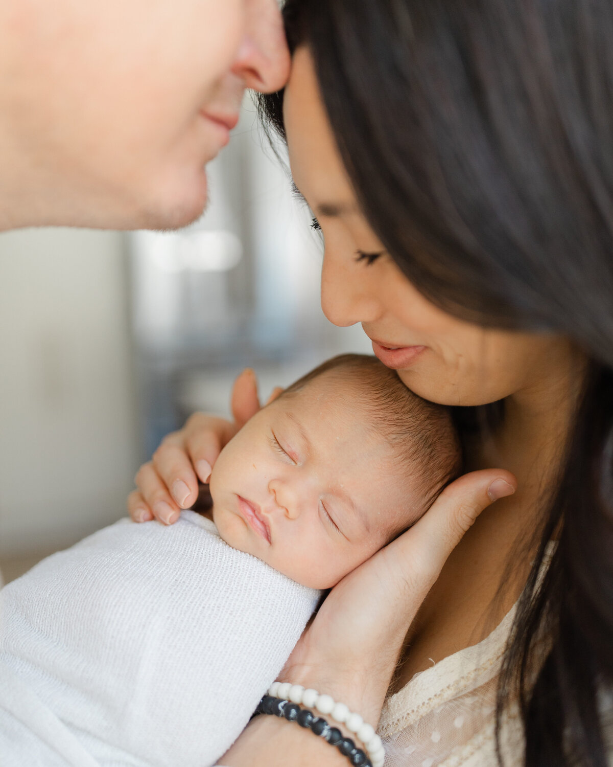 In-home newborn portrait session with siblings in Philadelphia - 26