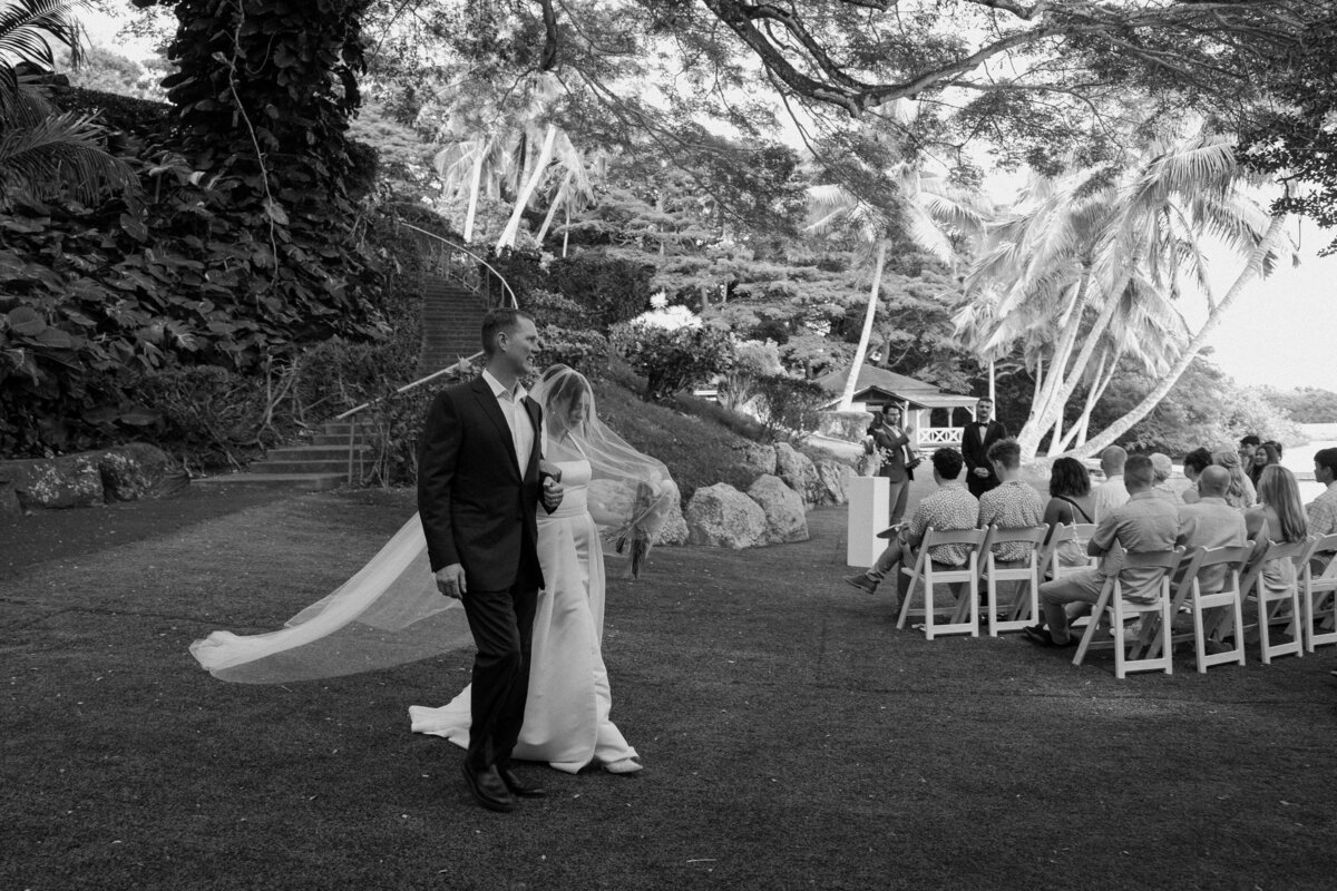 Classic outdoor ceremony moment by wedding photographers st petersburg fl


