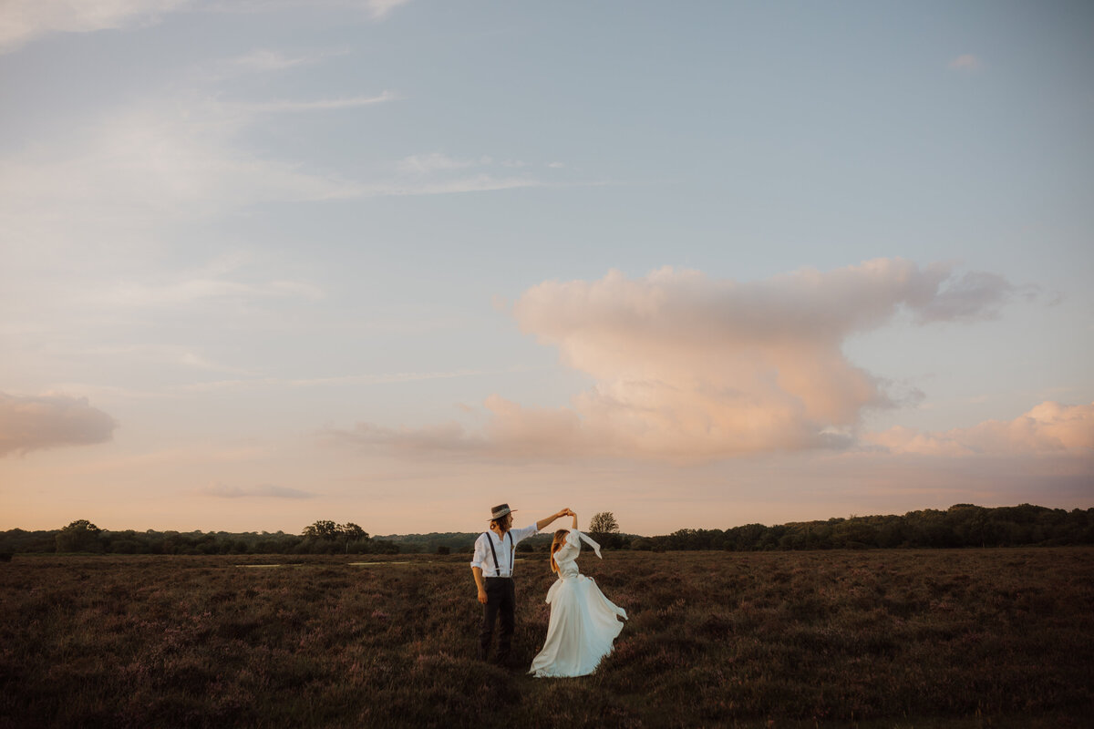 Blue hour dance