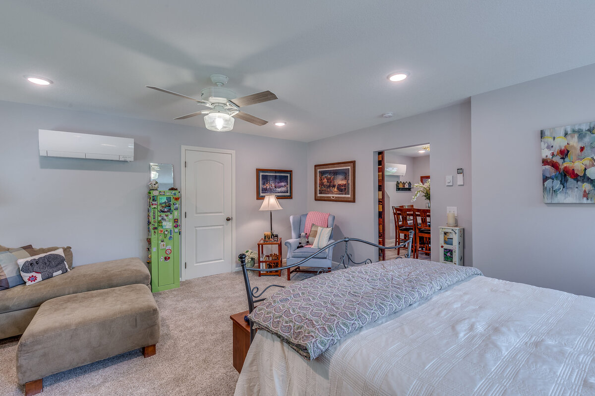 7302 Isaak Ave NW_15-SMALL