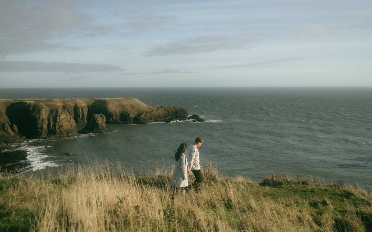 SecretProposal-TheSwiechs-Brandon&McKennaDunnotarCastleScotland-76