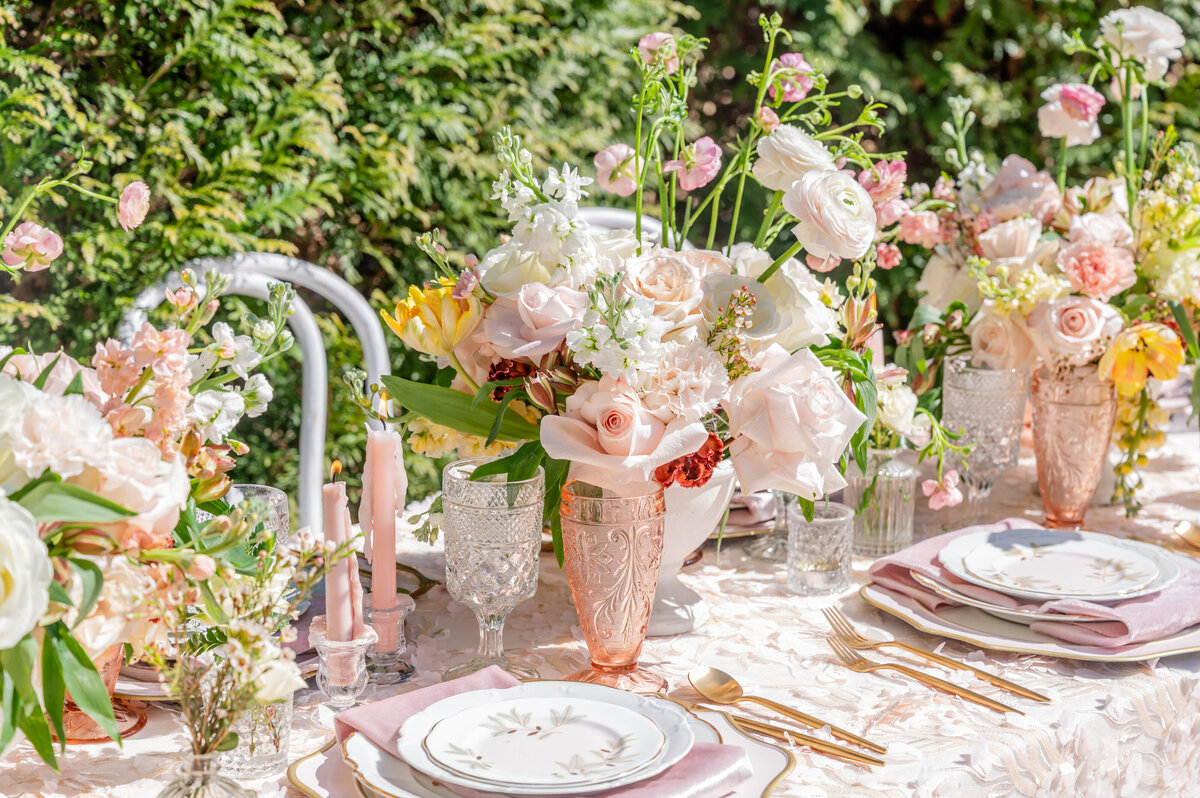 Tablescape at Pittsburgh Luxury Wedding - Pittsburgh Windergarden, Engergy Innovation Center, Phipps Conservatory
