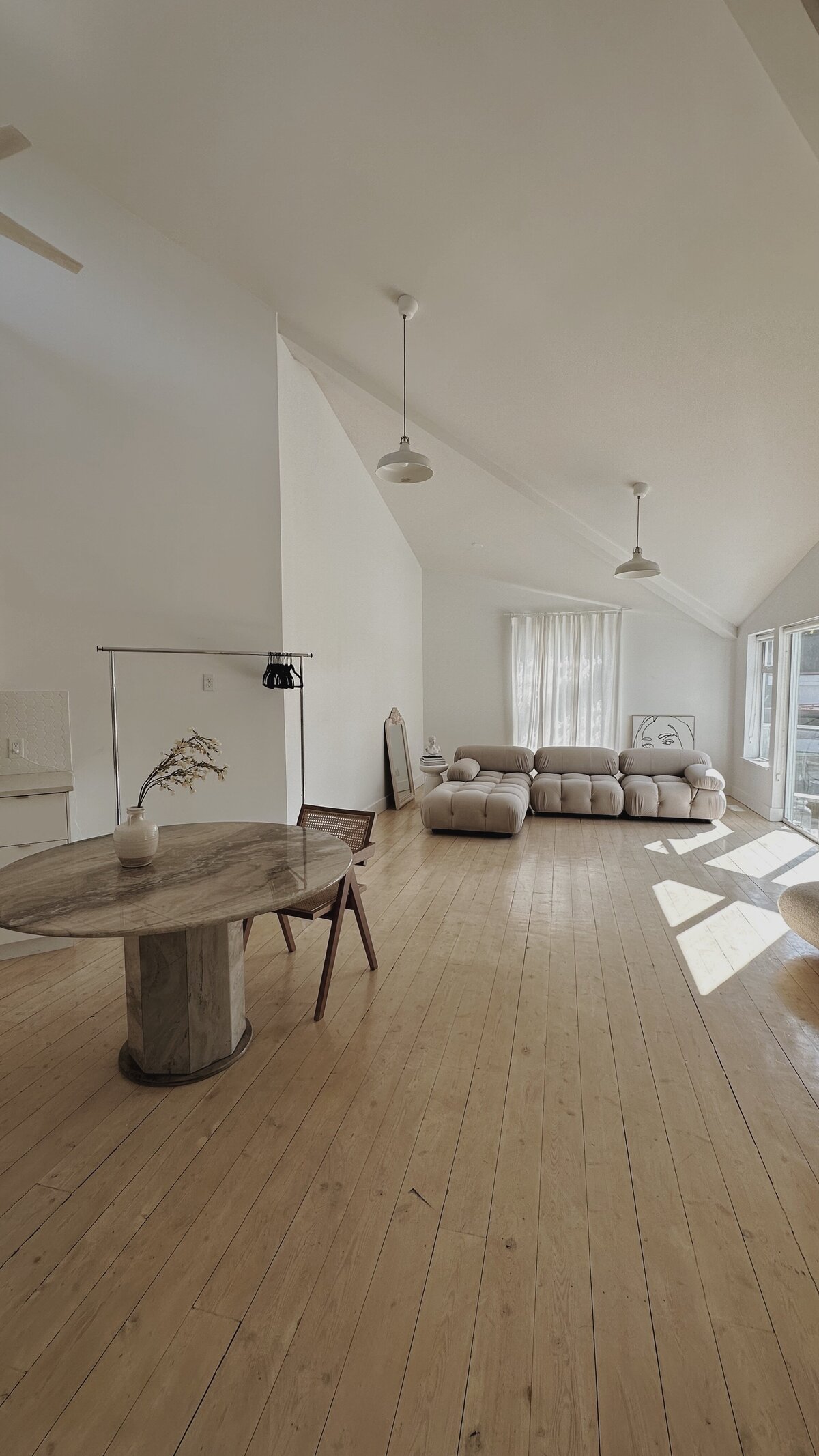 A creative studio space for photoshoots, photographers, content creators, and brands in South Surrey White Rock Vancouver area