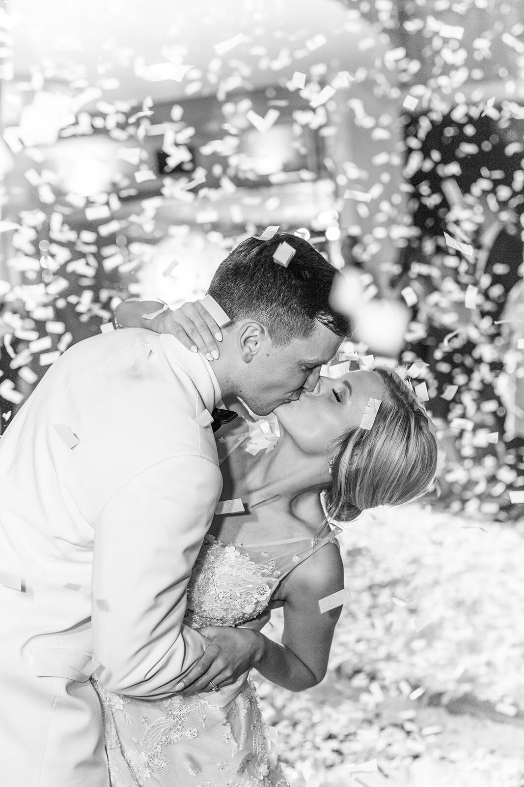 Birmingham Wedding at The Club - Lauren Elliott Photography - Sarah & Trey Obryant-1483