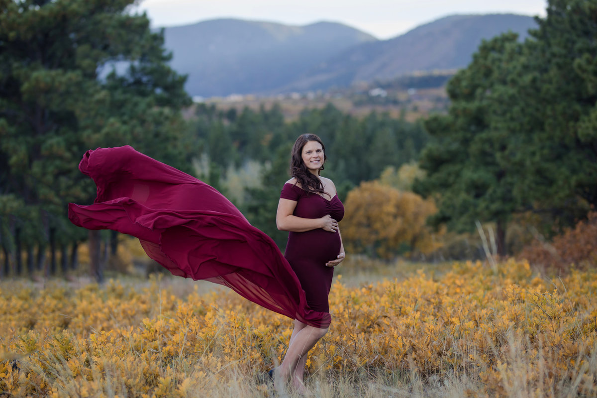 Maternity photos in Rocky Mountains