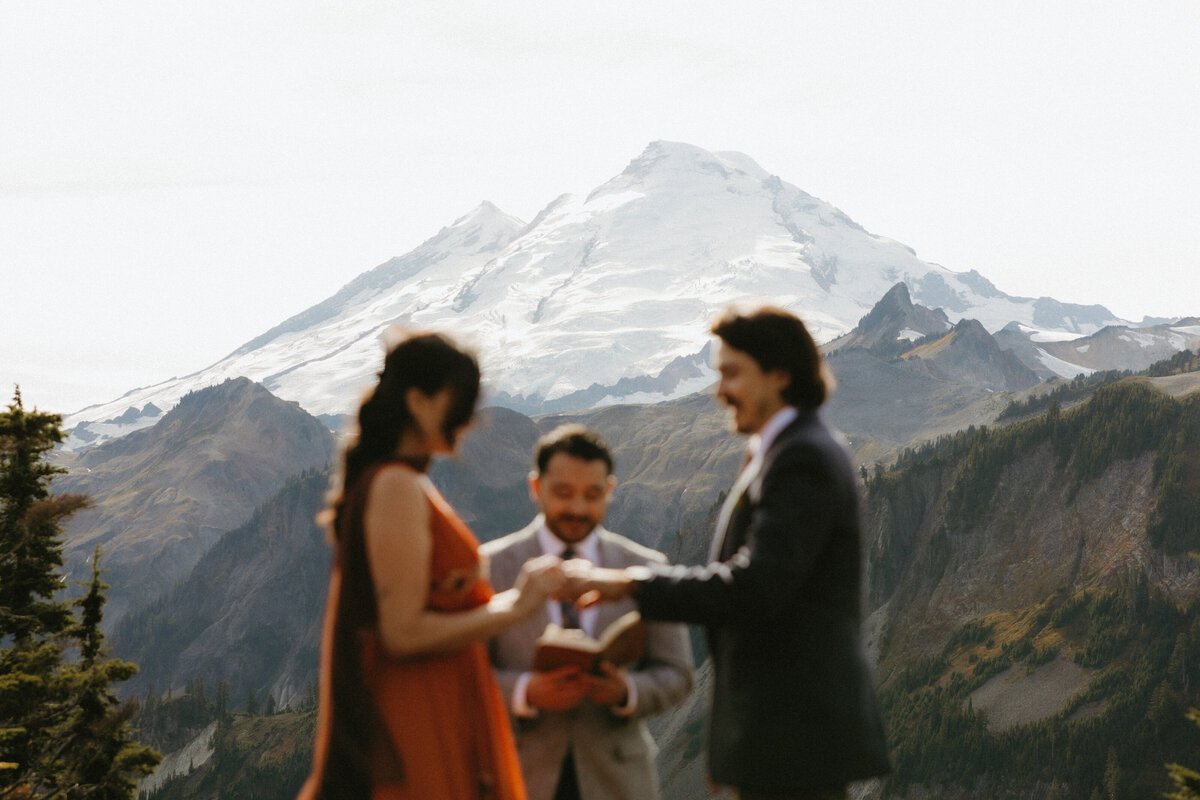 Elopement-PNW-North-Cascades-Washington-Elopement-Photographer-Tessa-Marie-Collective