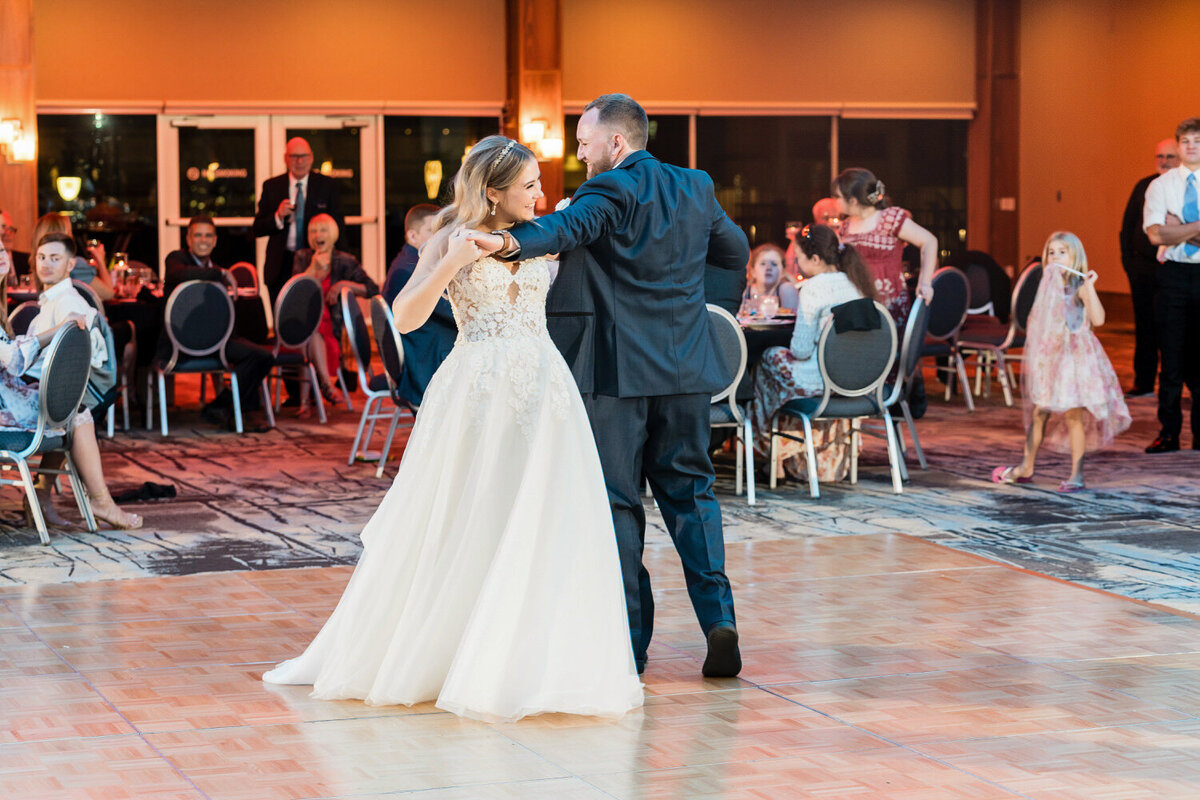 Metro-Detroit-Wedding-Photographer_243