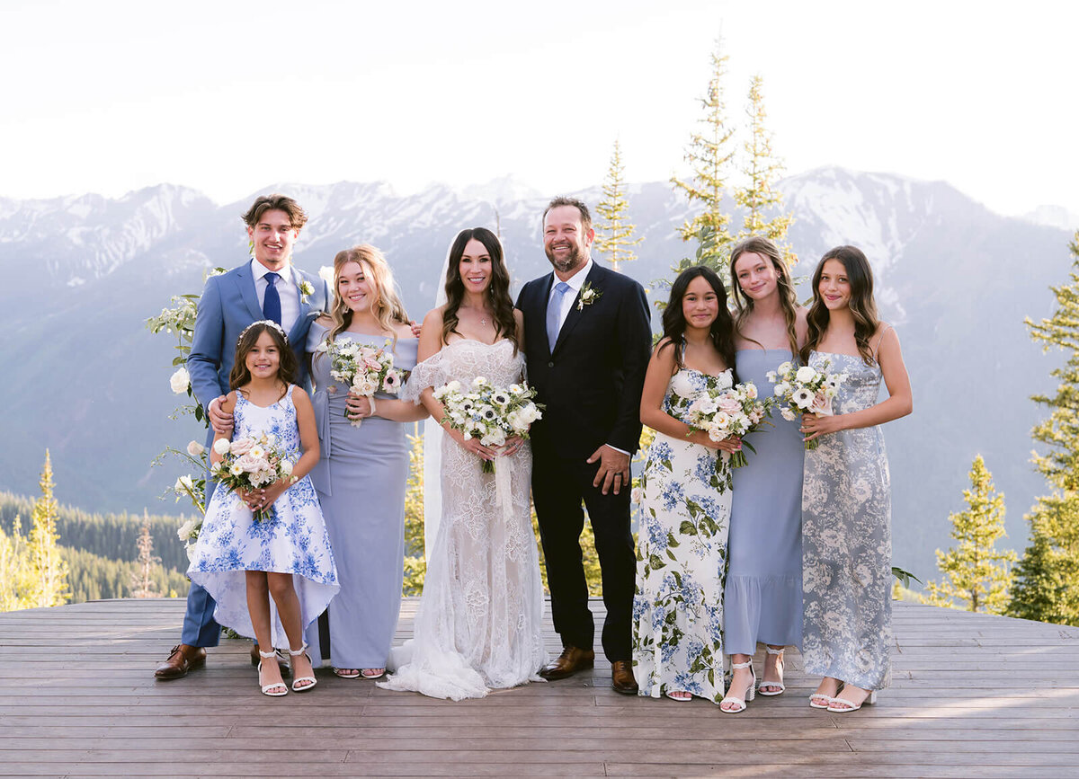 sharron-ian-aspen-mountain-club-family-portrait