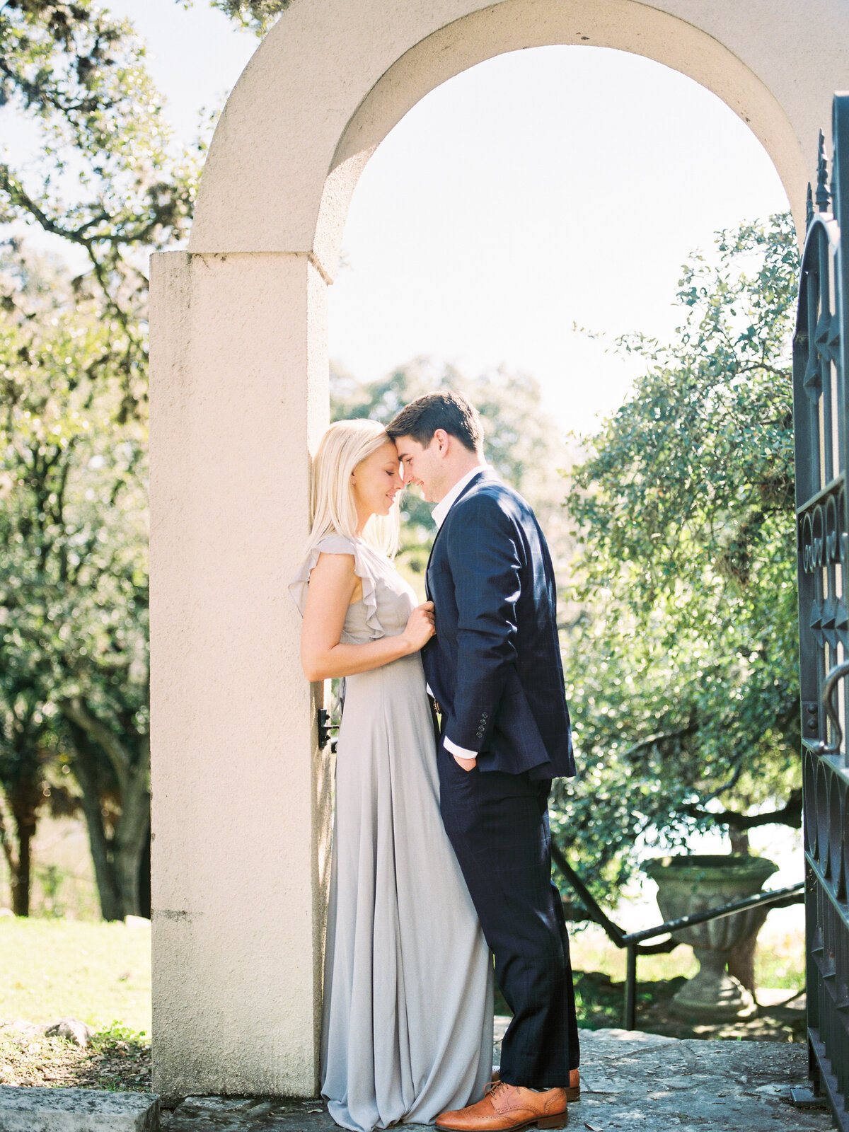 laguna-gloria-engagement-session-austin-texas-wedding-photographer-mackenzie-reiter-photography-23