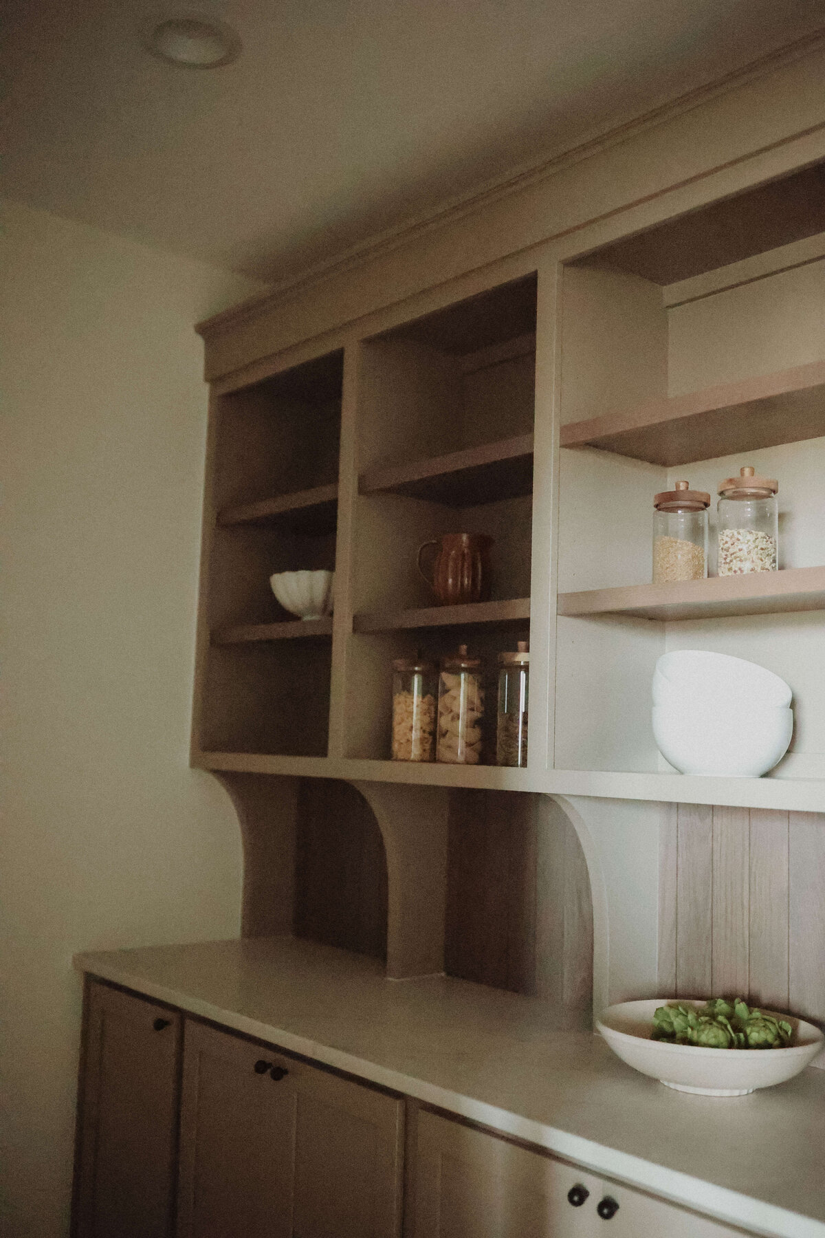 3029-Pantry-Grimes-Central-Iowa-Custom-Home-JRL-Builders-3F1A4395