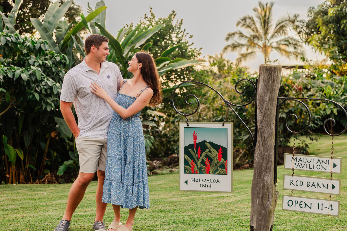 Hawaii-Engagement-Photos-Holualoa-Inn (79)