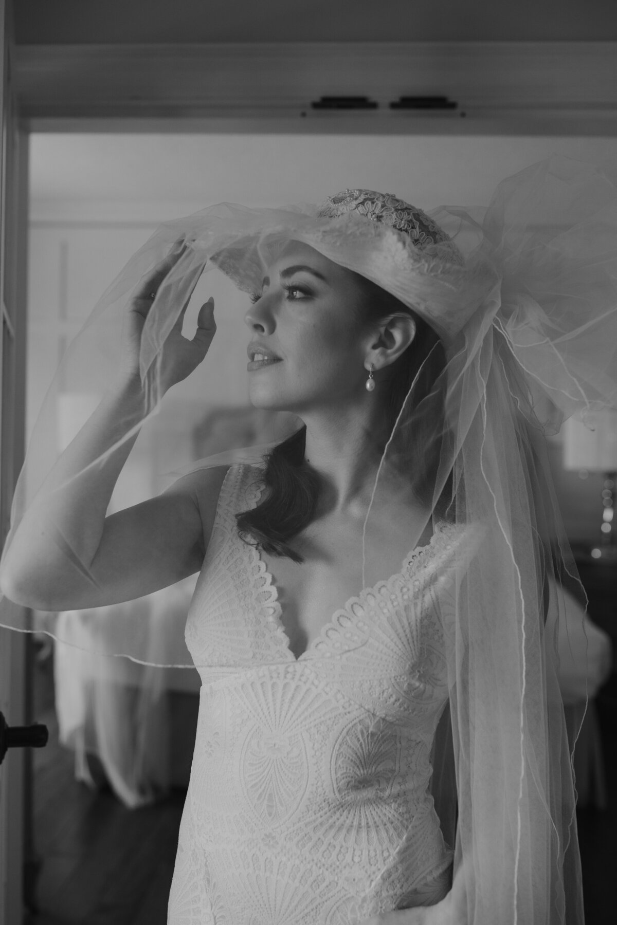 rebecca-adrian-wedding-queens-landing-niagara-on-the-lake-summer-water-6