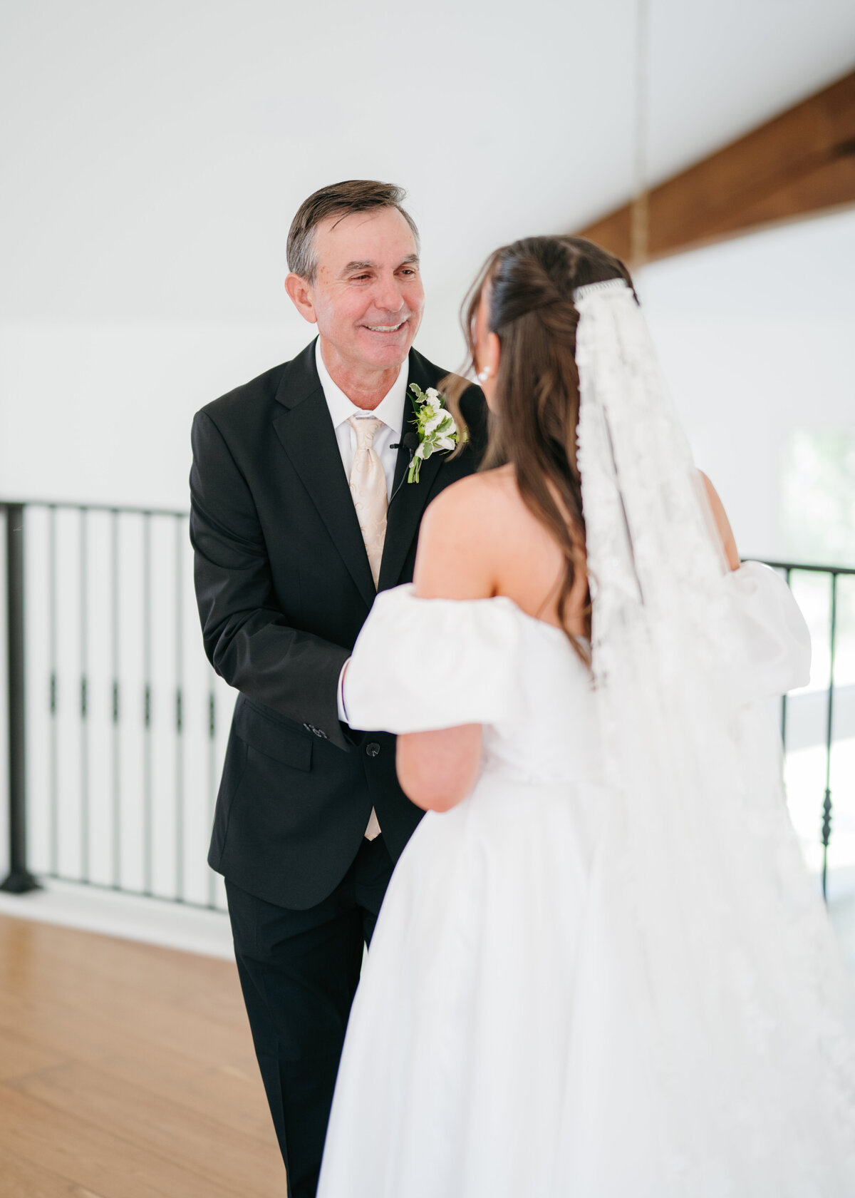 20251003_Wedding_TheSteens_GettingReady-122