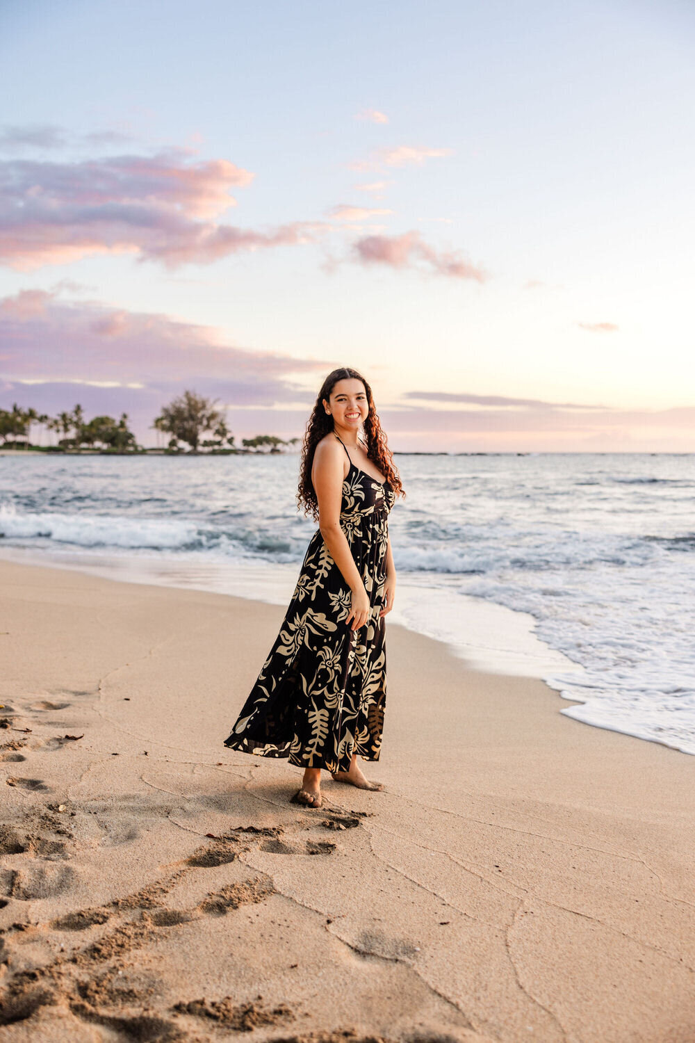 Senior-Photos-Kukio-Beach-Hawaii (25)