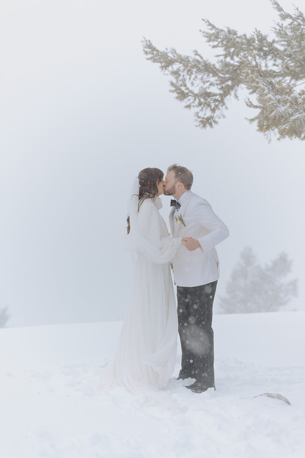 Winter-Elopement-B-T-207