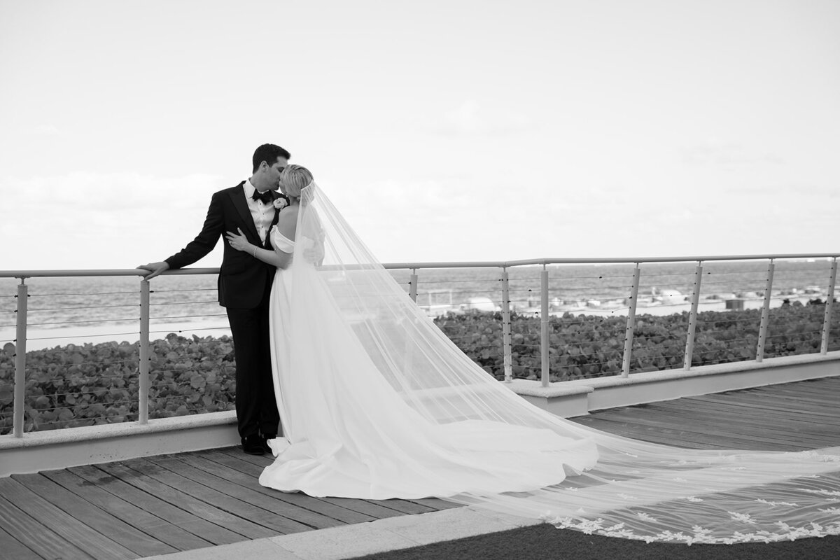 7. Couple_SunnyLeePhoto-42