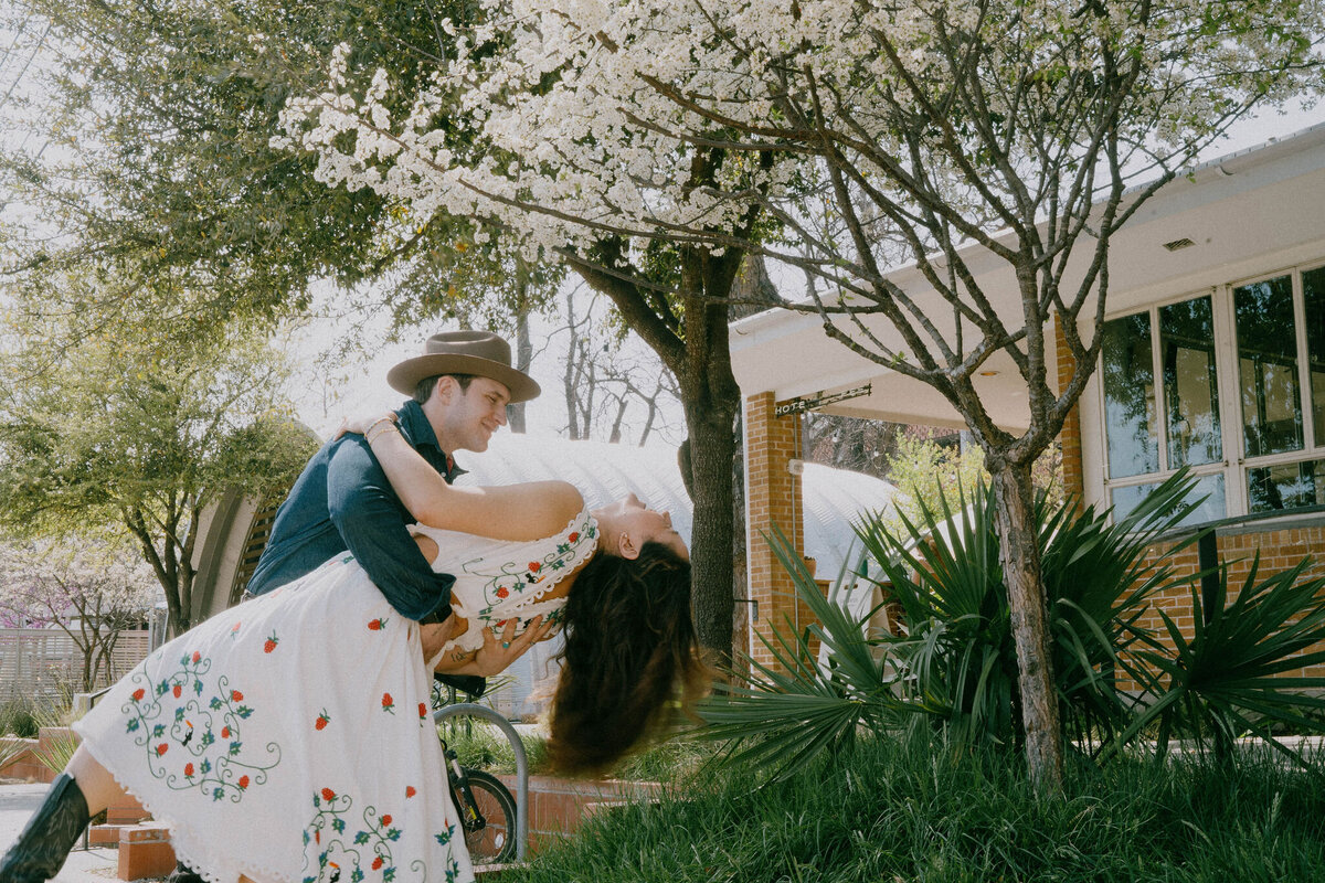 Camila&JeffEngagementPhotos_AustinTexasWeddingPhotographer_HereafterFilms-155
