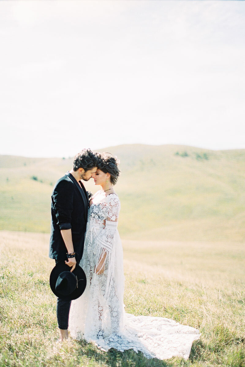 Engagement 1200px-1074