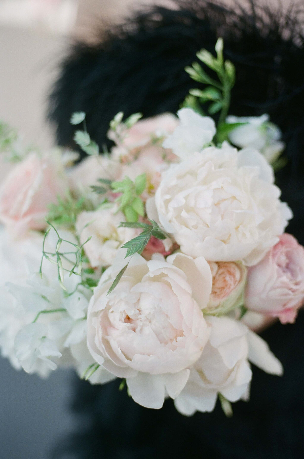 Anna_Grinets_Photography_Paris_Wedding_Photographer_Ritz_Paris_Eiffel_Tower_Destination_Wedding_00027