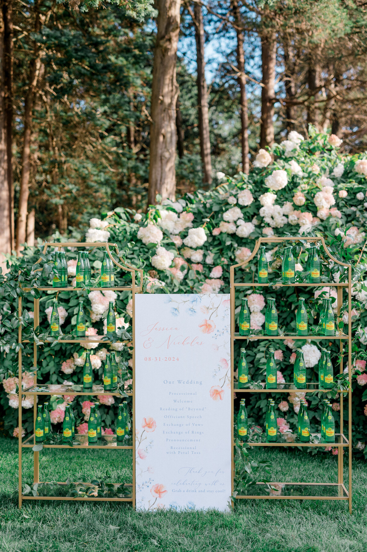 hydration-station-summer-wedding
