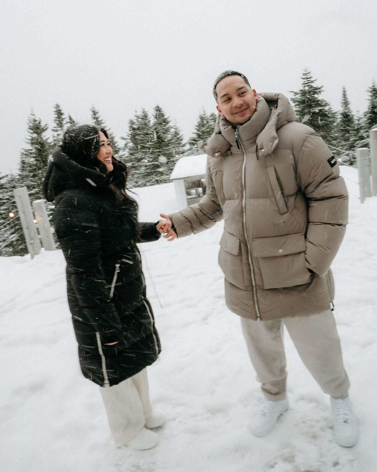S-R_Winter-Elopement-Quebec-89