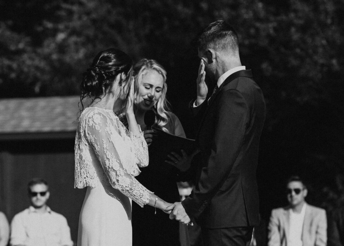 wedding-officiant-virginia