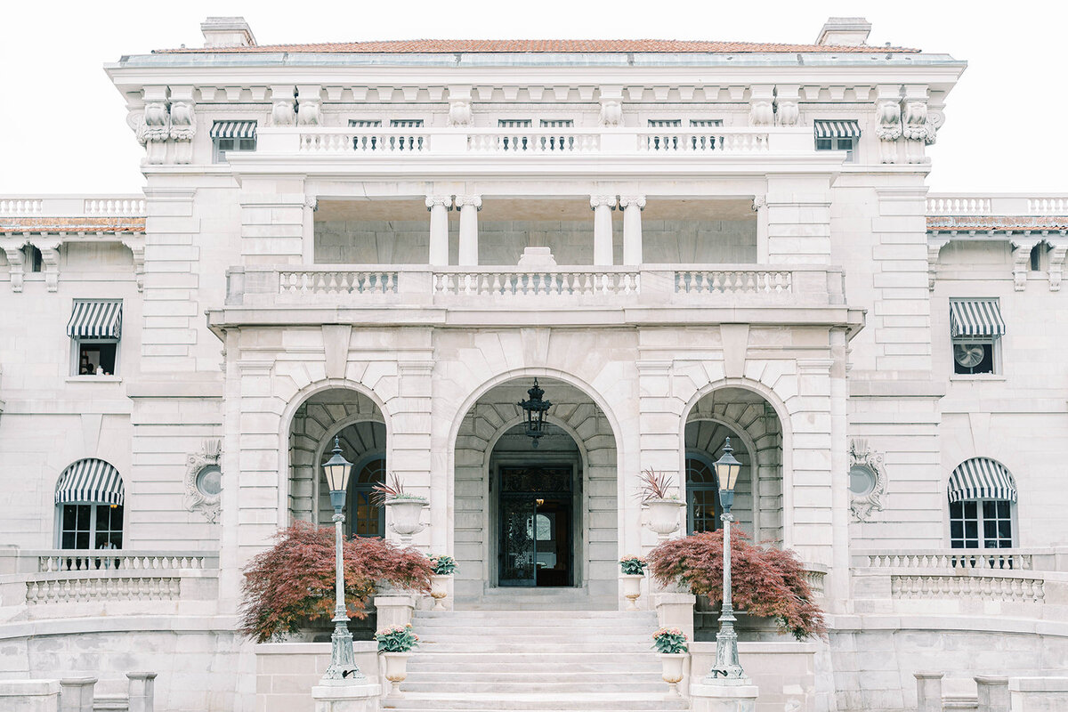 morgan_taylor_artistry_philadelphia_new_jersey_new_york_wedding_engagement_photographer_photography_fine_art_light_airy_romantic_dreamy_couples1