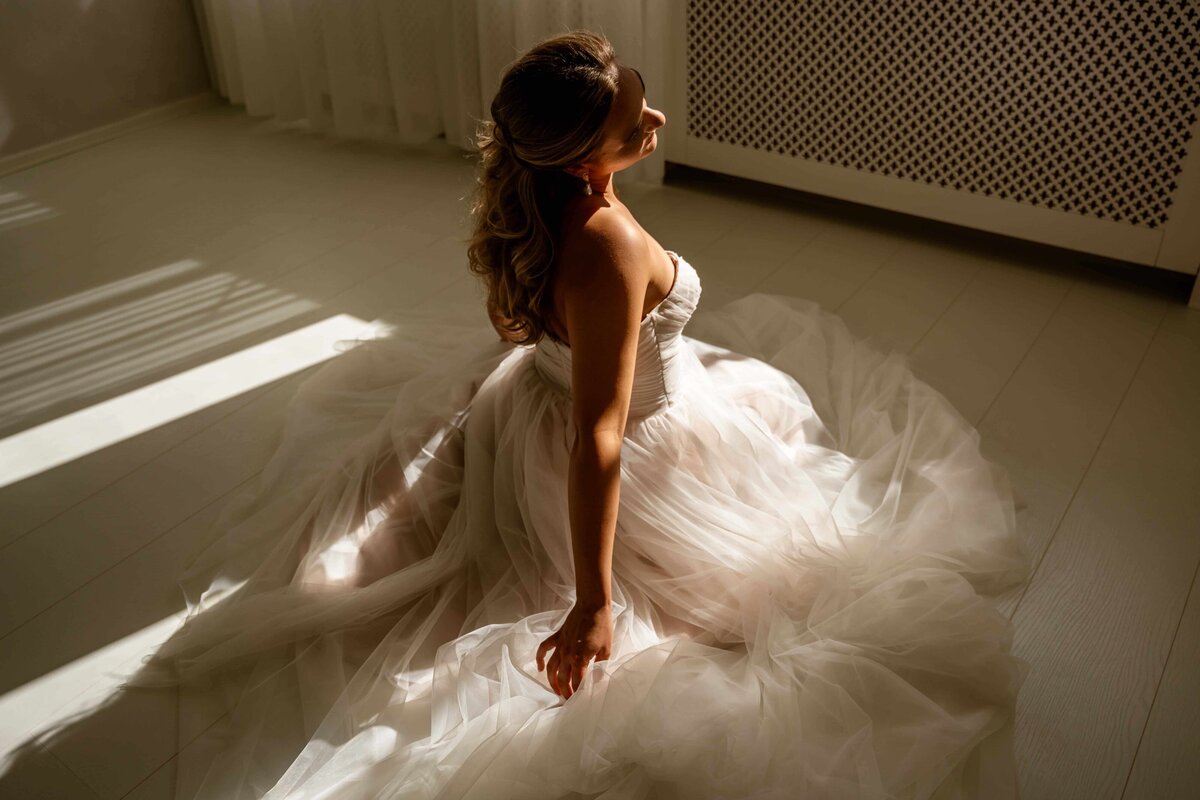 Bridal shoot Suus bridal boutique & Vivian Driesen (106 of 150)-min