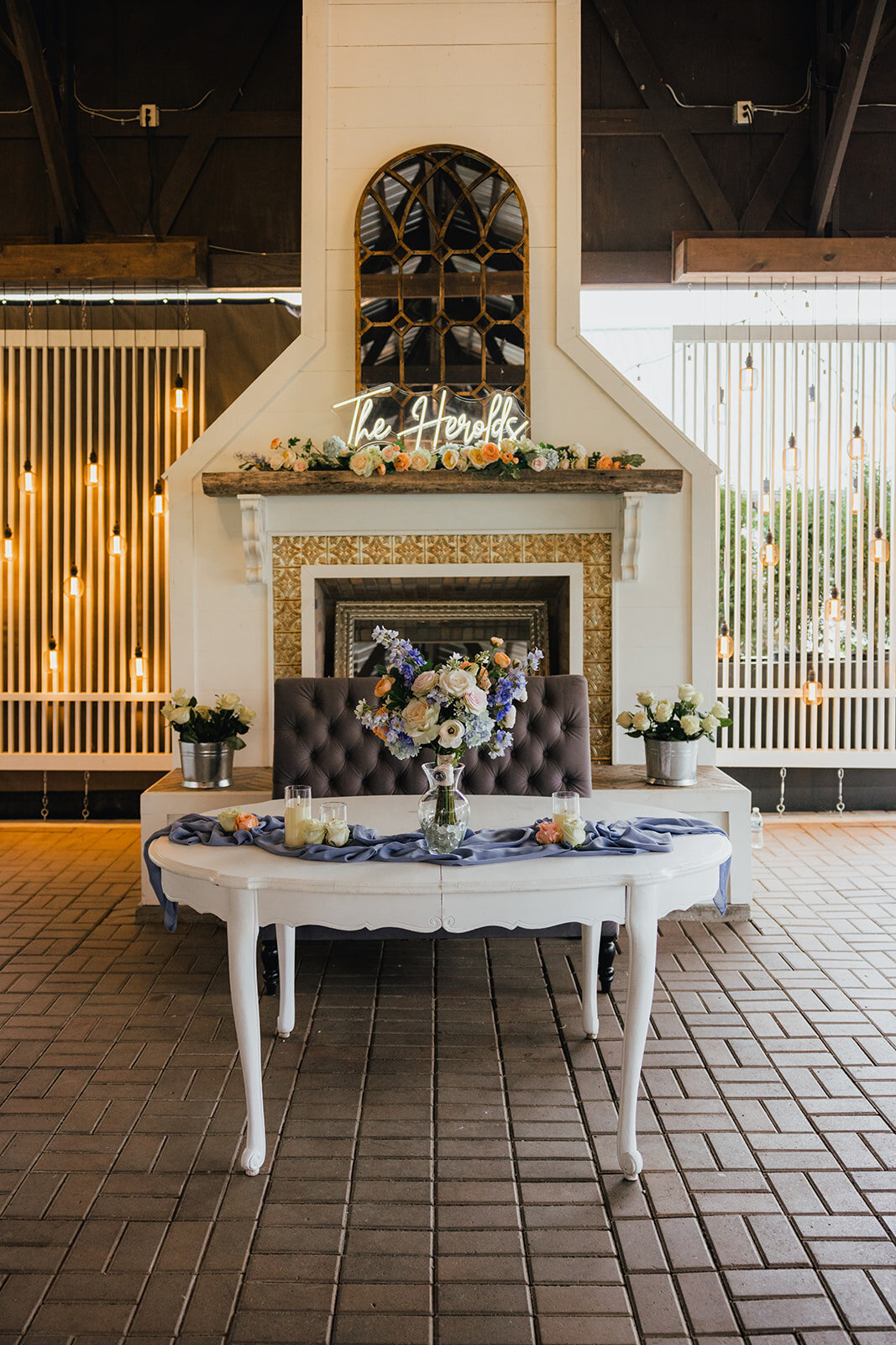 TheHerolds_TheVenue_1565