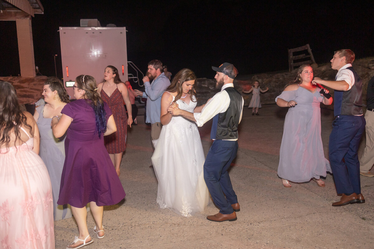 bride and groom dancing at their reception in Lousiville Kentucky by Louisville Kentucky wedding photographer Amanda Richardson Photography