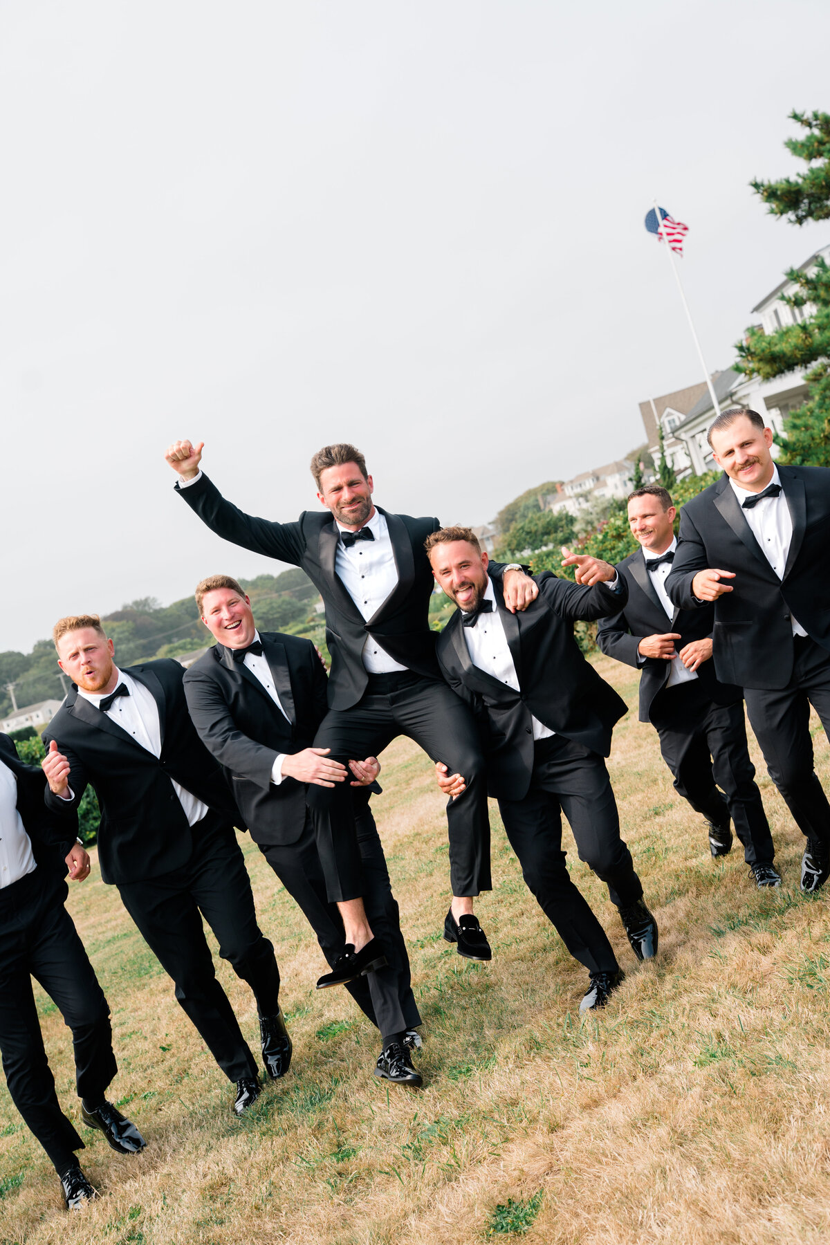 Caprio-Captured-Photography-J&R-NewportCountryClub-Wedding-160