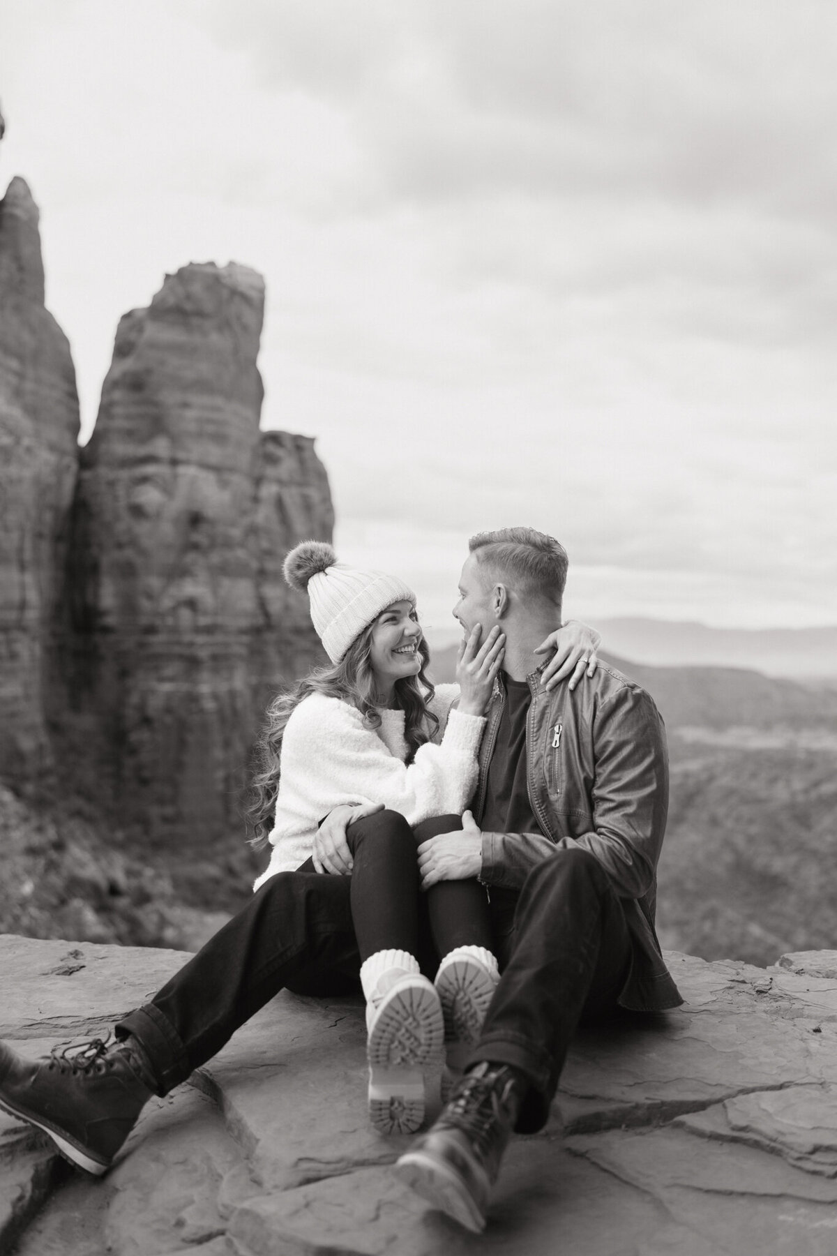 Sarah Folkers Photo Sedona Cathedral Rock Elopement Engagement-31