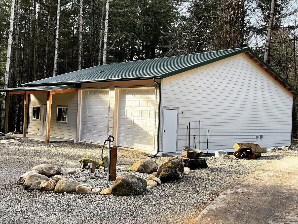 NW Pole Structures Garage outdoor