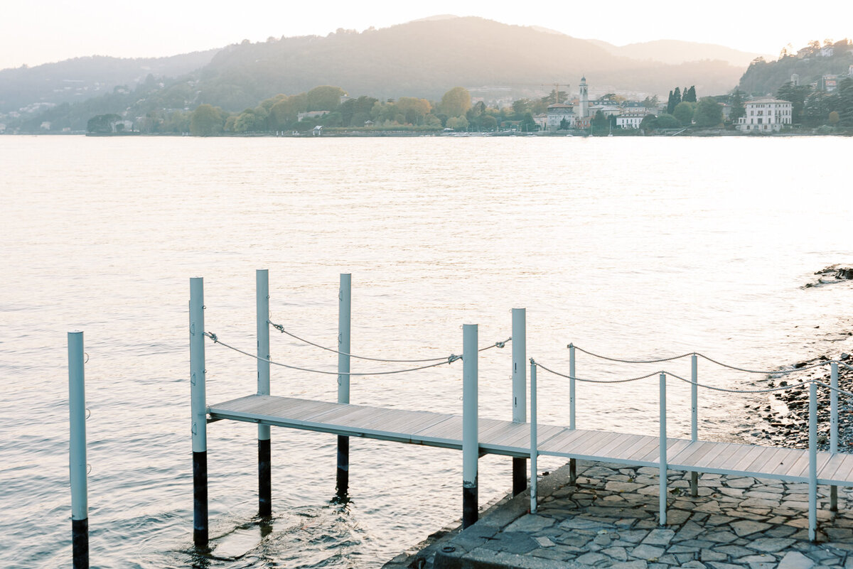 Destination Wedding Photographer helloalora Anna Lundgren Villa Pizzo arrive by boat at Lake Como reception