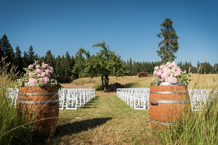 BeeHaven Flower Farm Bonners Ferry Idaho Floral Florals Classes Workshops Farm Stand Fresh Cut Flower Bouquets All Occasion Flowers Weddings Events Wedding Funeral Sympathy Grower Growing Farmer 6