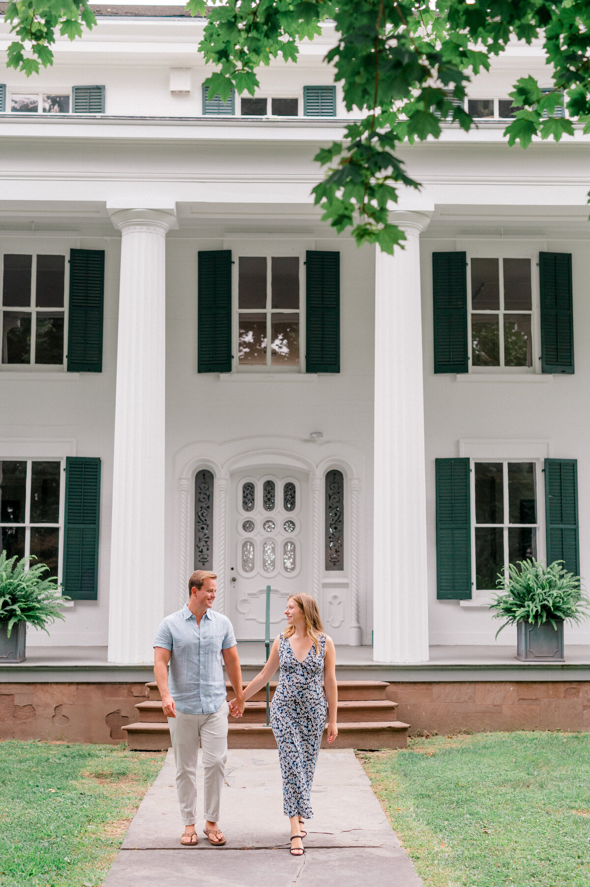 Burr-Mansion-Fairfield-Engagement-Session5