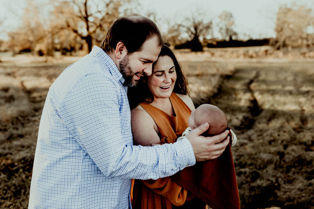 Fire-Family-Photography-Newborn-Photographer-In-Perry-Waylon-1