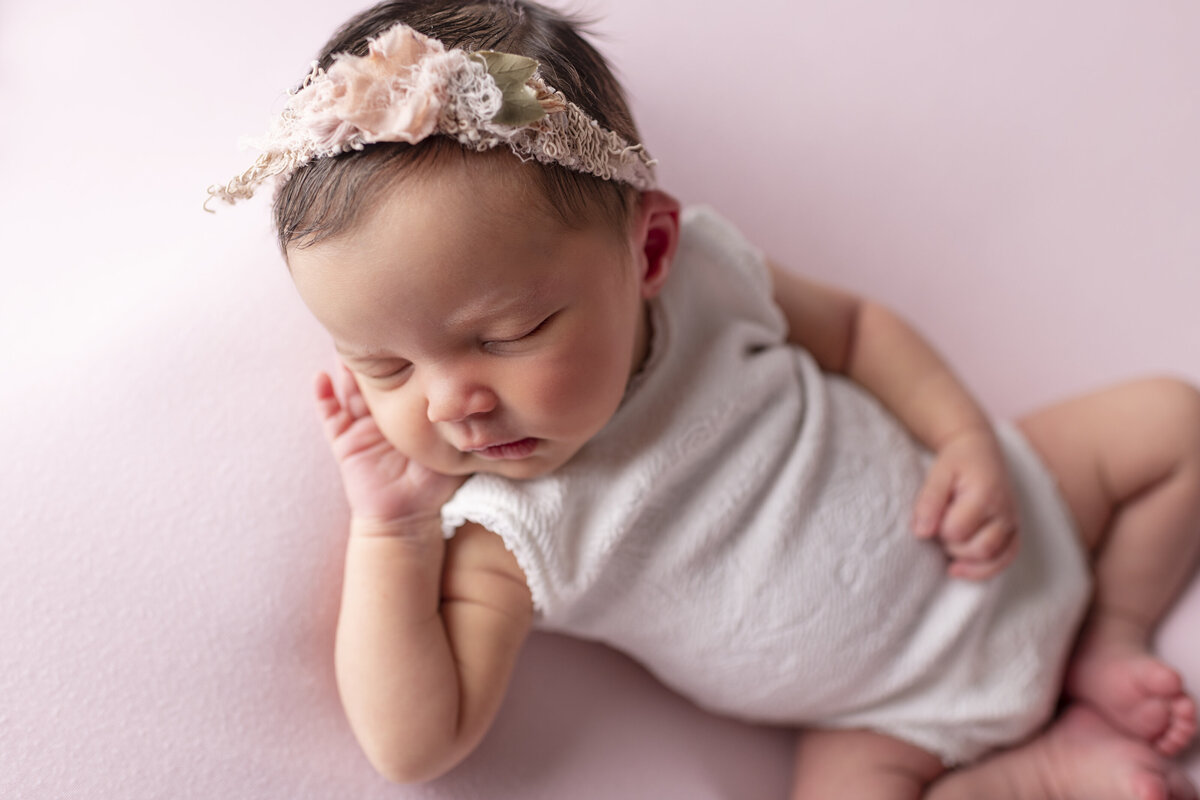 Newborn evelyn-145 copy