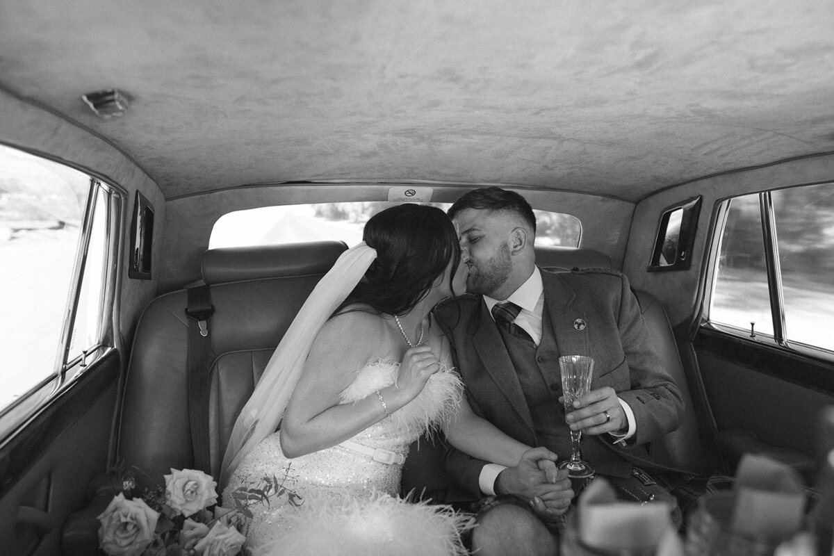 Sharon-Matthew-Vegas-Wedding-410_websize