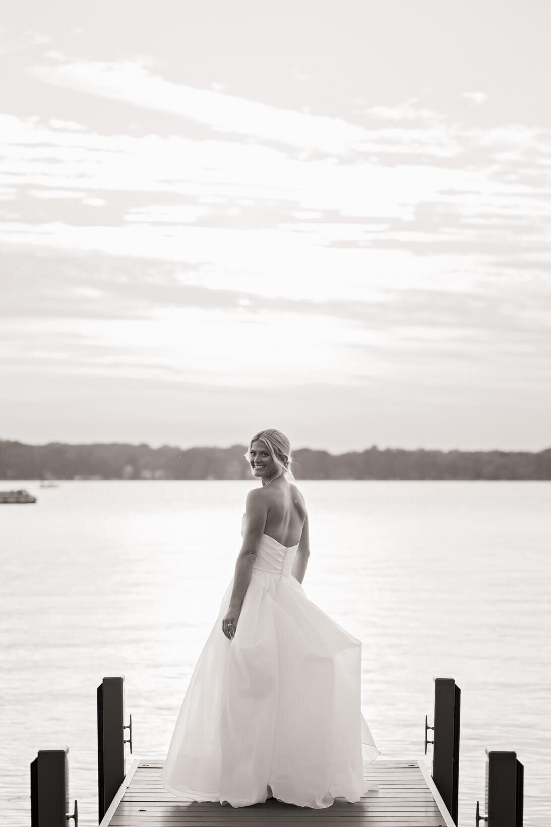 Wedding-at-The-Commodore-in-Hartland-WI-41