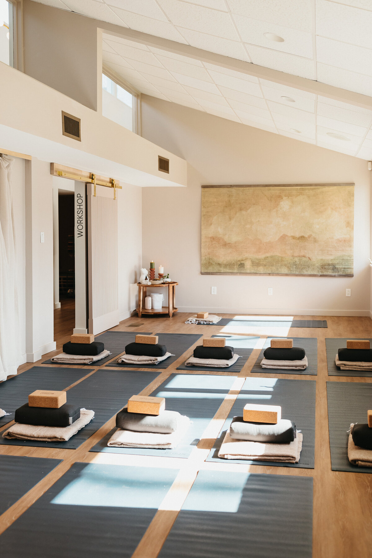 kelta-wellness-yoga-cold-plunge-sauna-branding-photos3