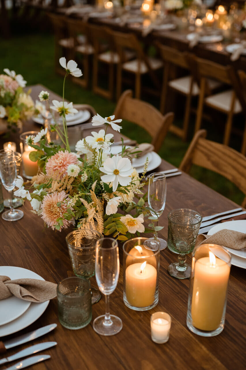 Hudson-Valley-Wedding-Planner-Canvas-Weddings-Lundy-Farm-Wedding-Eco-Friendly-tent-wedding-tablescapes-13