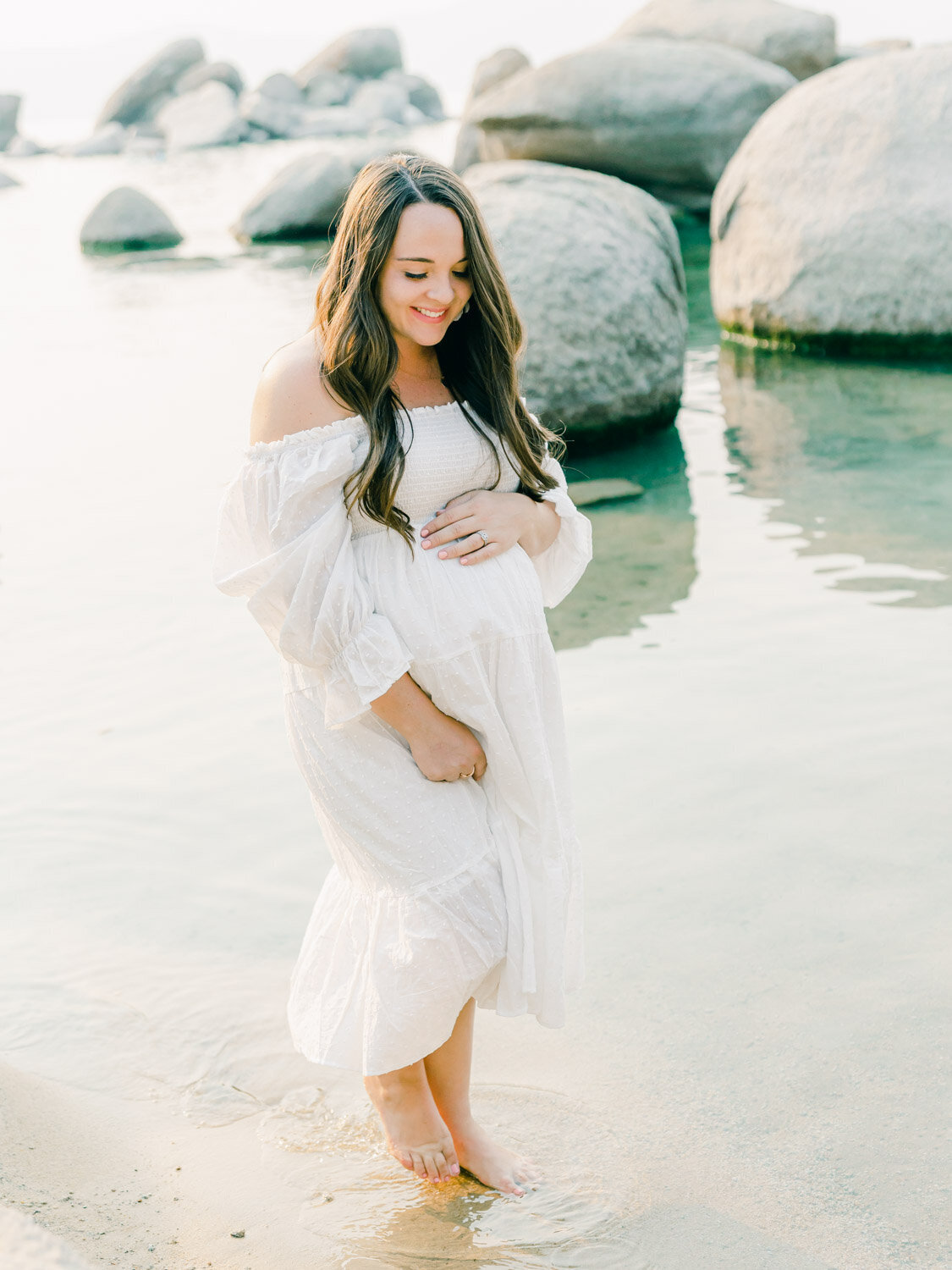 Maternity photos in Lake Tahoe beach