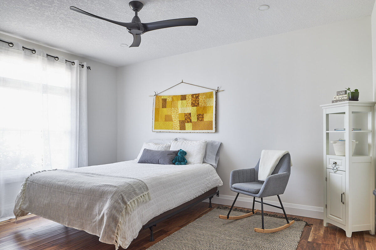 FArmhouse spare bedroom-W.C Craftsman